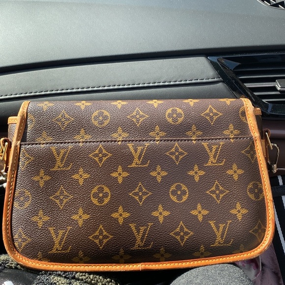 Authentic Louis Vuitton Monogram Sologne Bag from 2007 - Picture 4 of 11